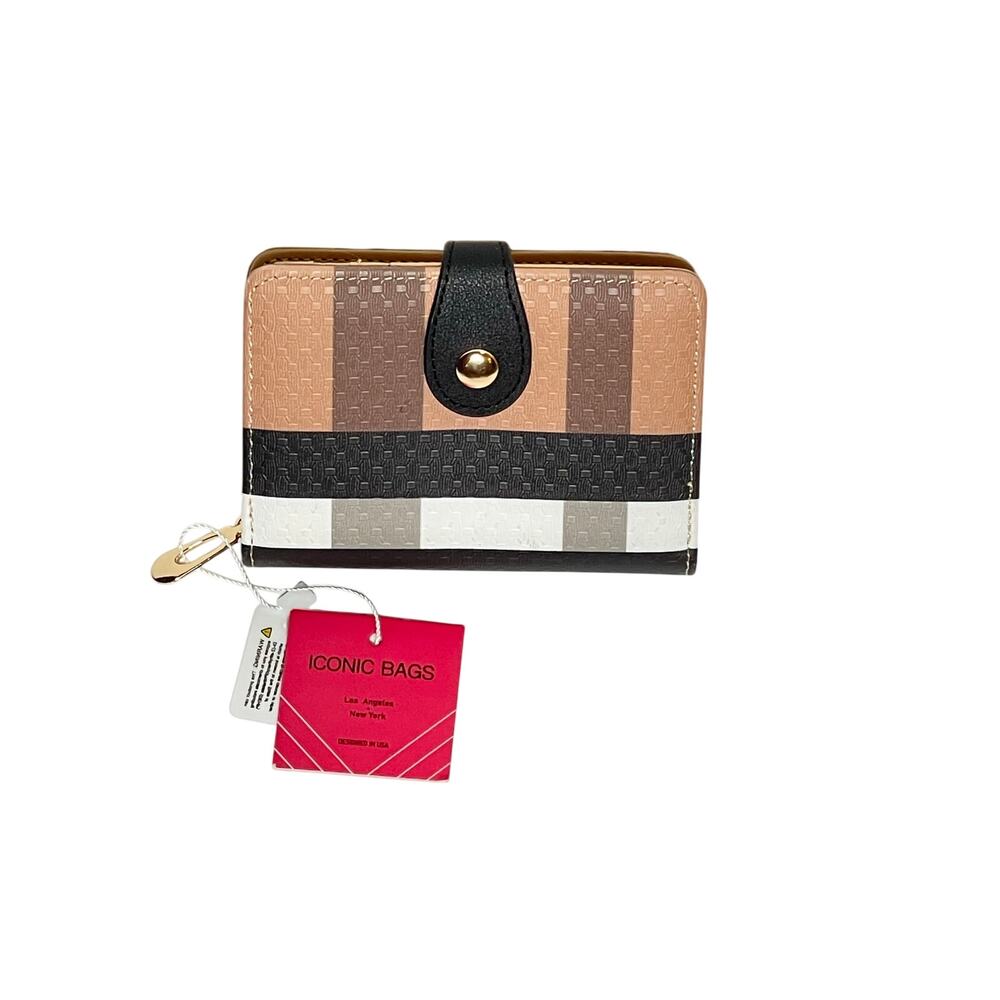 NWT Woman’s Brown Wallet